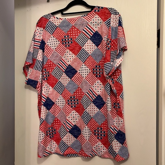 💟4/$10 tshirt - Picture 3 of 4